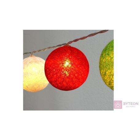 Gömb alakú 6cm/színes fonott/1,5m/piros-fehér-zöld/10db LED-es/USB-s fénydekoráció