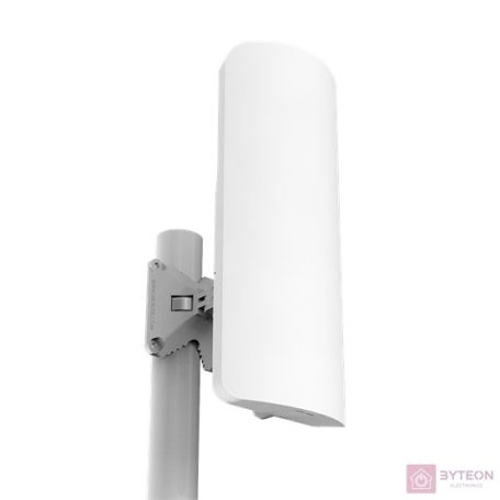 MikroTik mANTBox 2, 12dbi 120 fokos 2.4GHz antenna, Dual Chain 802.11an wireless, 1xGbE LAN, L4